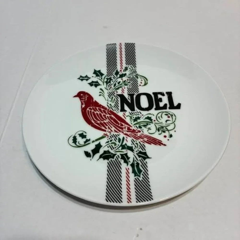 Better Homes & Gardens Noel Cardinal Appetizer Plate Plaid Christmas 8.5